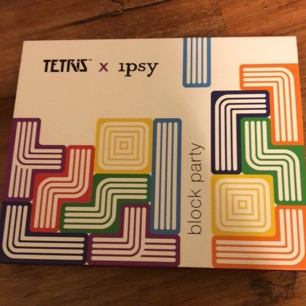 Tetris X Ipsy block party eyeshadow palette